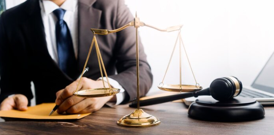 How Personal Injury Lawyers Support You in Filing a Strong Injury Claim